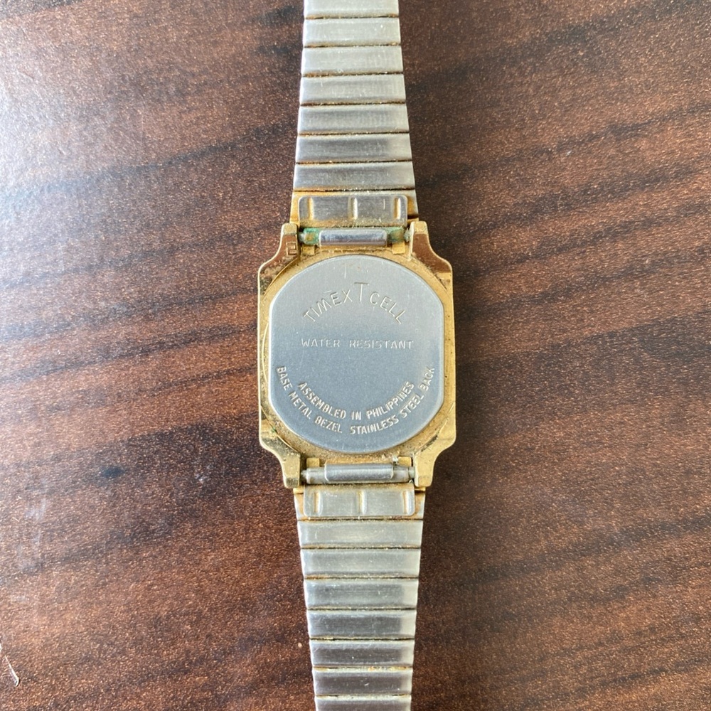 Timex Gold Digital Watch - Picture 6 of 8